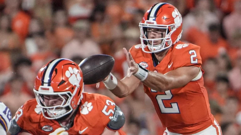 Coaches Poll Week 1 Update: 9 Teams Fall, Texas & Clemson Headlines Top Sliders