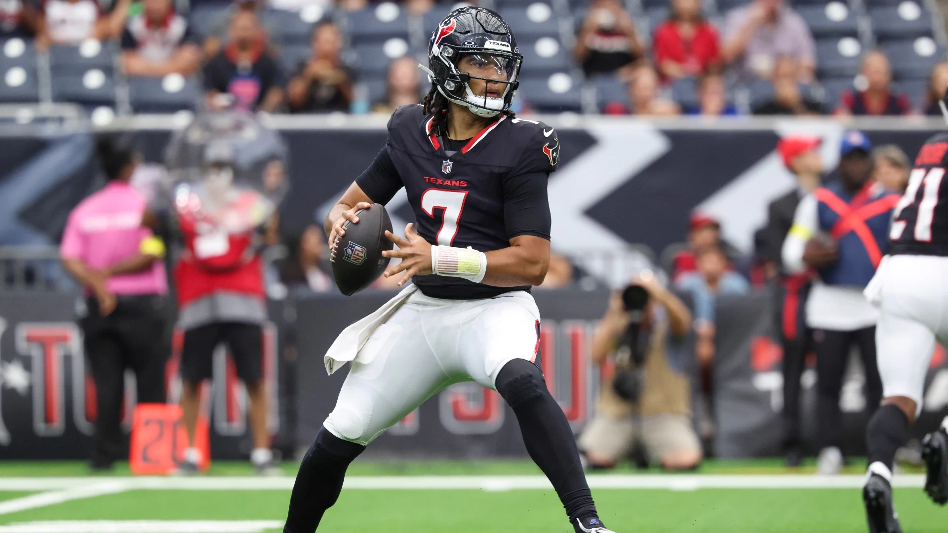 Houston Texans vs. Los Angeles Rams Preview: Breaking Down the Week 1 Showdown