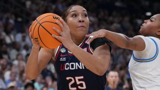 Top 100 Women's College Basketball NIL Rankings: Ice Ice Brady