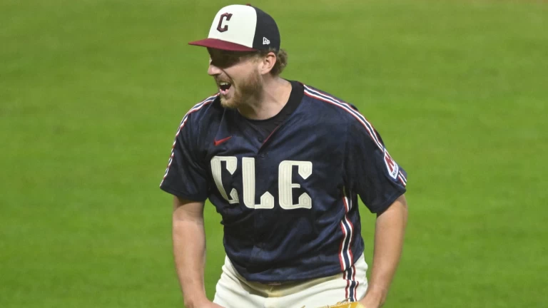 MLB Playoff Magic and Tragic Numbers for All Teams With 6 Days Left