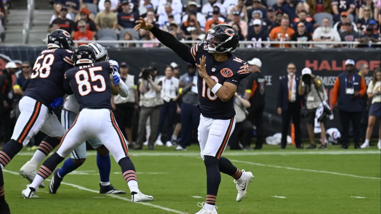 Is Caleb Williams of the Chicago Bears a Top Seven Quarterback: Buy or Sell Analysis