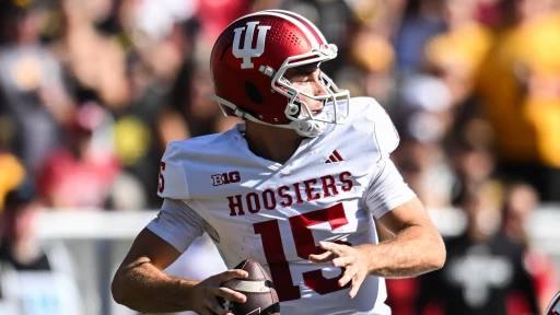 College Football: Ranking All 18 Big Ten Quarterbacks by ESPN's QBR