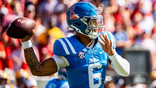 College Football: Ranking All 16 SEC Quarterbacks by ESPN's QBR