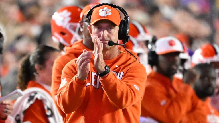 Ranking the 10 Most Disappointing College Football Teams Right Now
