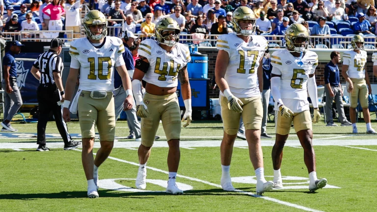 ESPN Ranks the 12 Power-Conference Teams Most Likely to Reach 11-Plus Wins