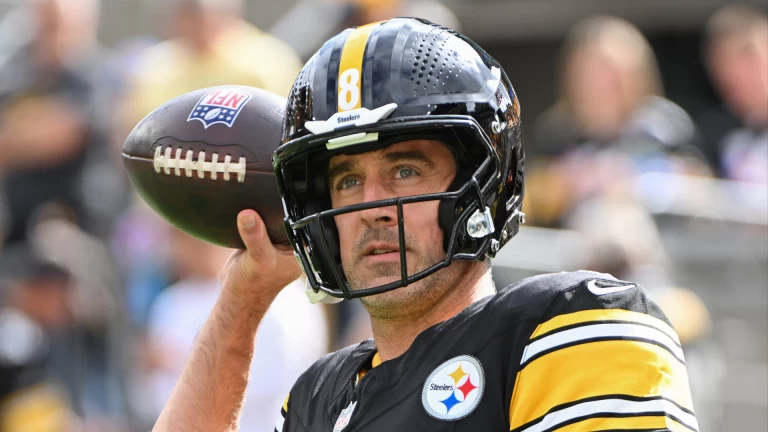 Aaron Rodgers of the Pittsburgh Steelers Retirement Speculation: When Will it Happen?