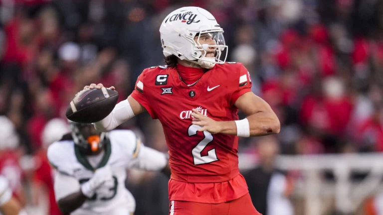 NIL 2025 College Football Top 100 Rankings | Name and Likeness List