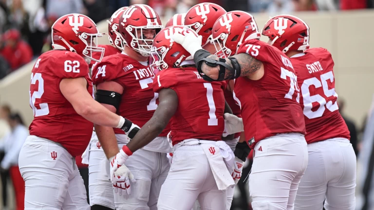 Week 10 College Football Predictions for All 17 Top 25 Matchups