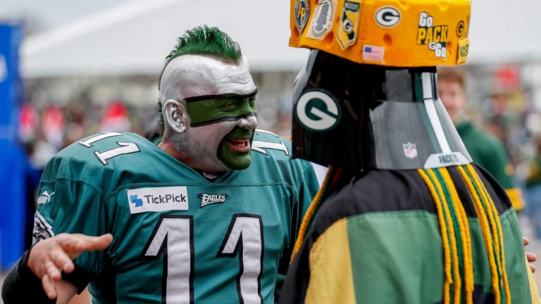 NFL Monday Night Football Best Bets: Eagles vs Packers