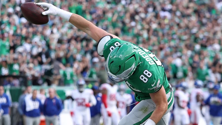 NFL Week 10 MNF: Who’s Scoring Tonight? Best Anytime TD Picks for Eagles vs Packers