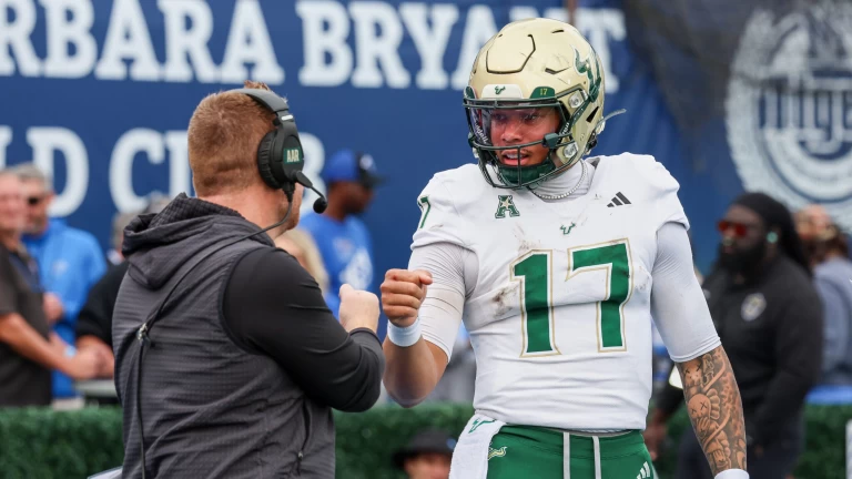 ESPN Projects Win Totals for College Football's 22 Two-Loss Teams