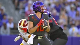 College Football: Big 12 Quarterback Rankings by ESPN's QBR
