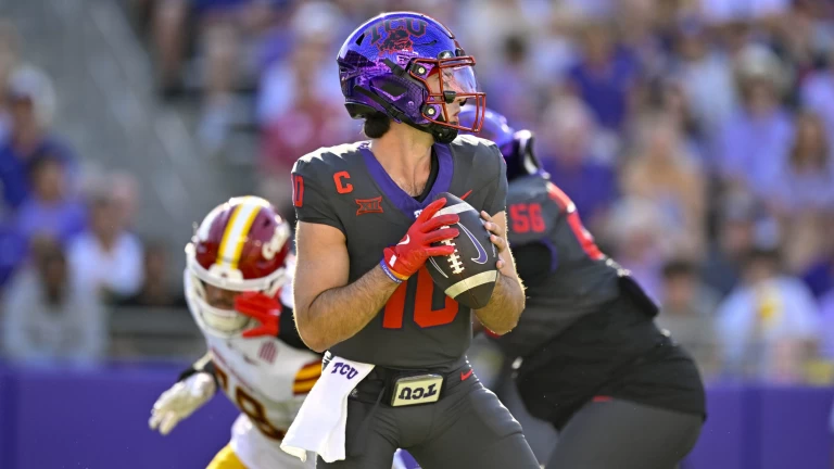 College Football: Big 12 Quarterback Rankings by ESPN's QBR
