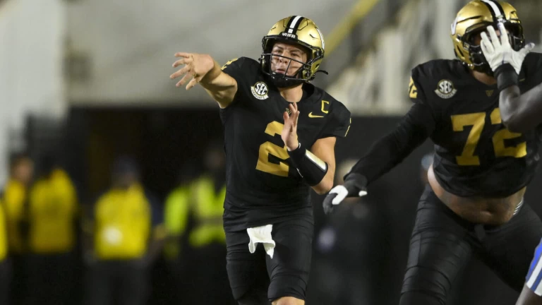 College Football: All 16 SEC Quarterbacks Ranked by ESPN's QBR