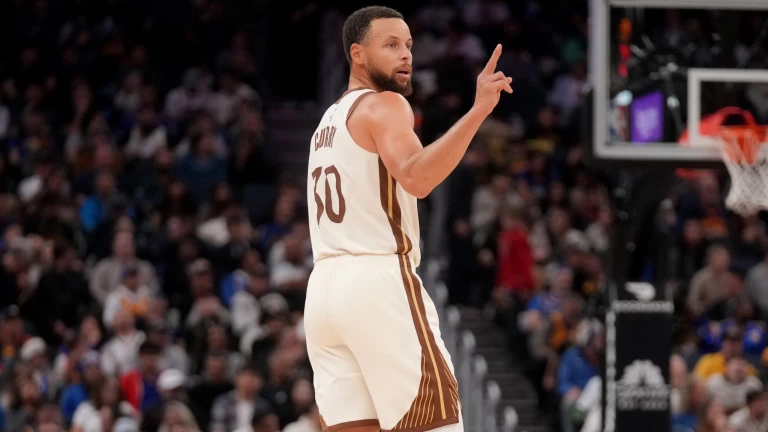 Bill Simmons Ranks the Top 10 Point Guards in NBA History: Magic or Curry at No. 1?