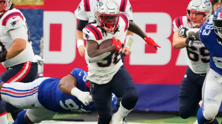 NFL Monday Night Football Best Bets: Giants vs Patriots