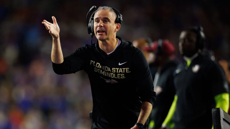 5 College Football Programs That Should Be Worried After Regular Season