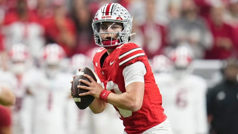 College Football AP Poll Update: 6 Teams Drop, Ohio State & Oregon Trend Down