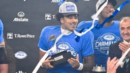 Top 40 Power Four College Football Quarterbacks Right Now