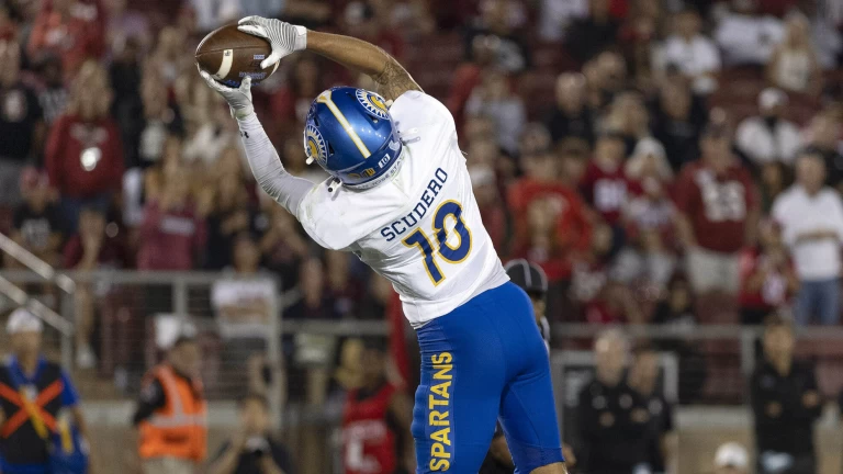 Top 12 Players to Enter the College Football Transfer Portal Over the Weekend