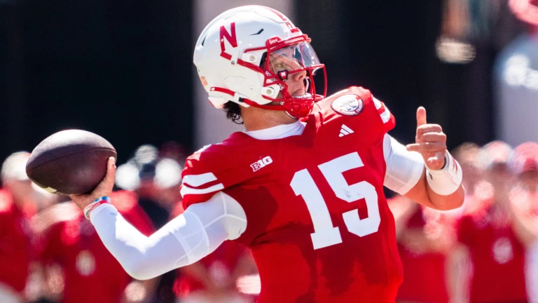 Top 5 Quarterbacks Who Entered the College Football Transfer Portal