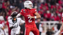 Top 12 Players Who Entered the College Football Transfer Portal on Monday