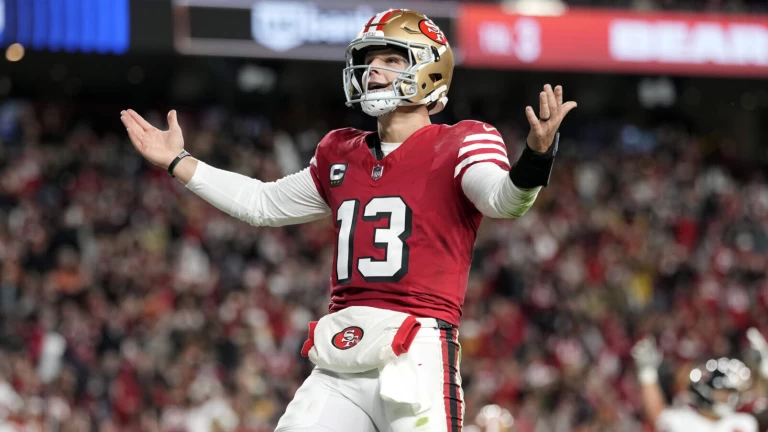 Power Ranking the Top 10 NFL Quarterbacks Right Now Ahead of Week 18