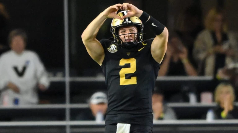 College Football Bowl Games This Week: Best Bets and Predictions