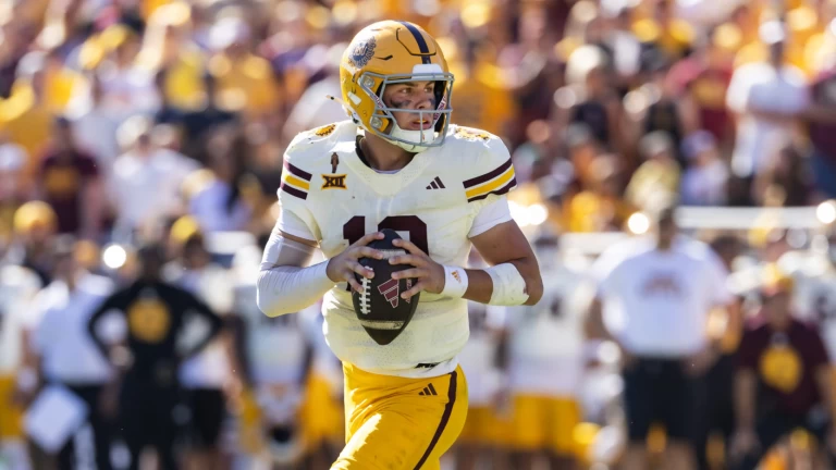 Top 25 Quarterbacks Who Entered the College Football Transfer Portal
