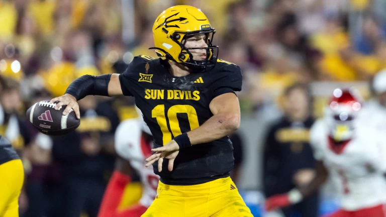 Top 90 College Football Players Expected to Enter Transfer Portal