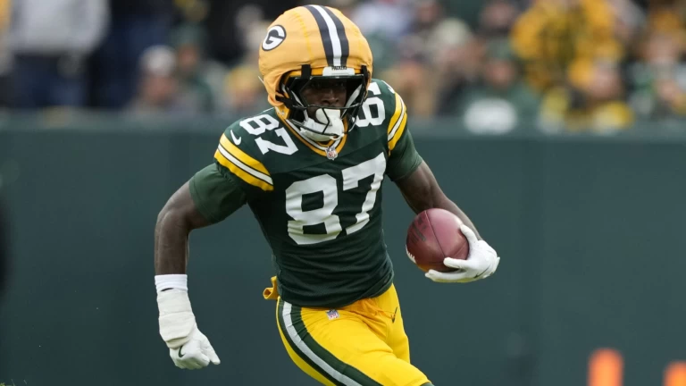 NFL Wild Card Weekend: Packers vs Bears Best Bets & Predictions