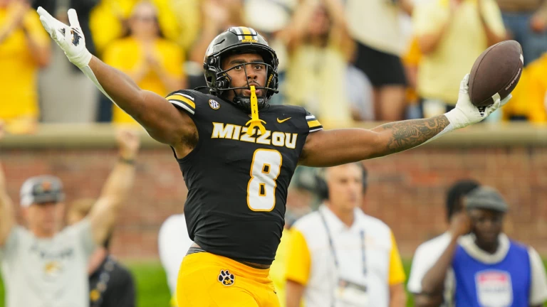 Top 20 Players Available in the College Football Transfer Portal