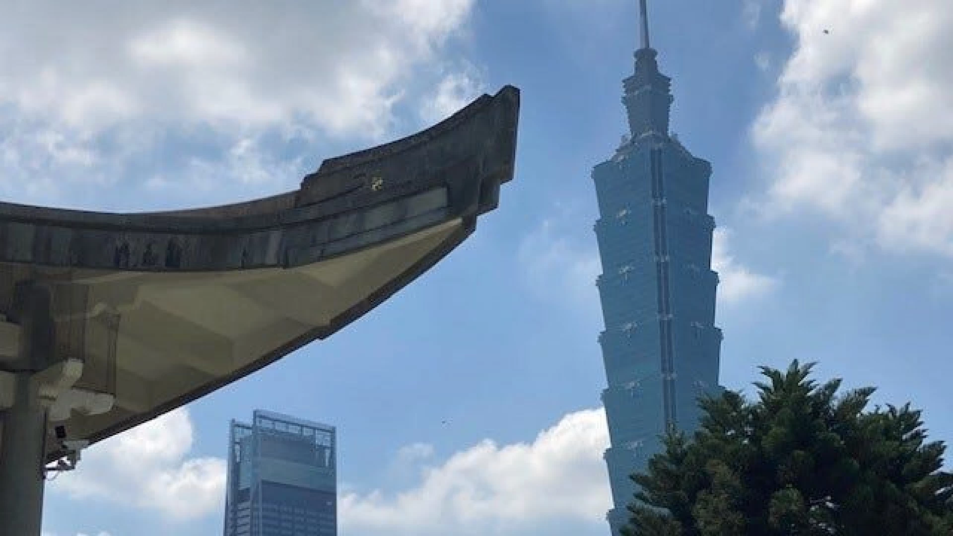 Honnold’s ‘Skyscraper Live’: Netflix Streaming Guide, Prediction Markets, Props and Analysis