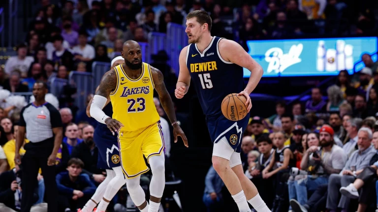 Lakers' fourth-quarter comeback cut short by Nikola Jokić triple-double