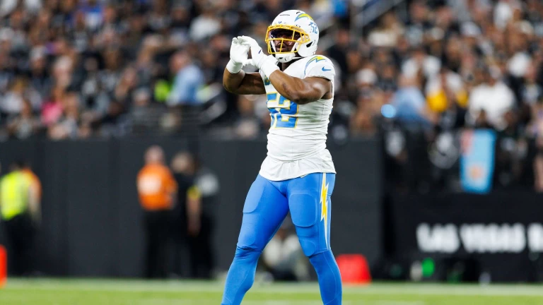 Chargers Re-Sign Khalil Mack, Aim to Keep Pass-Rush Trio Together