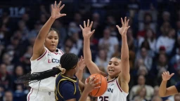 Wooden Award selects 15 for 2026 Women’s College Basketball POY Ballot