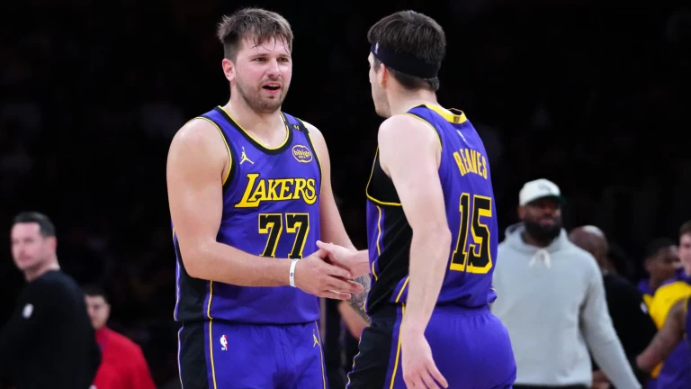 Lakers Aim for 4th Straight Win as Luka Dončić, Austin Reaves Lead Surge vs Bulls