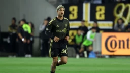 Martínez stuns Alajuelense with stoppage-time score, sends LAFC to Champions Cup quarterfinals