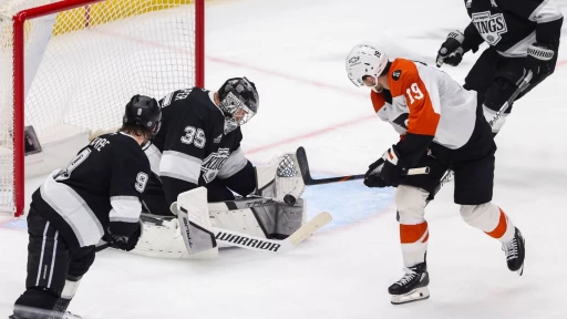 TST Images: Flyers defeat Kings, 4-3, at Crypto.com Arena