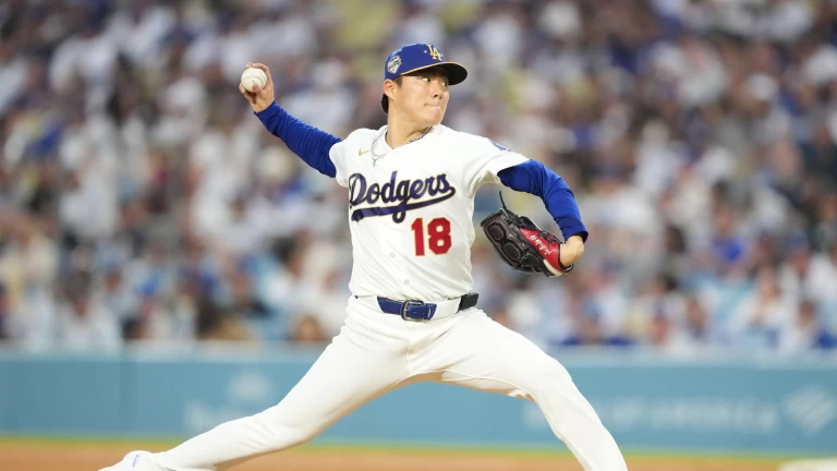 Dodgers take Opening Day behind late surge