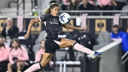 Angel City FC completes comeback win, stays in undefeated territory