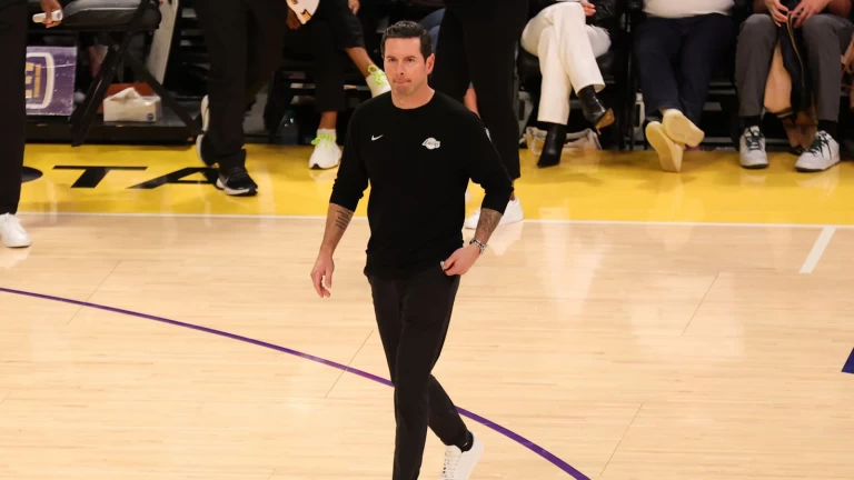 Lakers defeat Wizards, JJ Redick calls shooting a horror movie