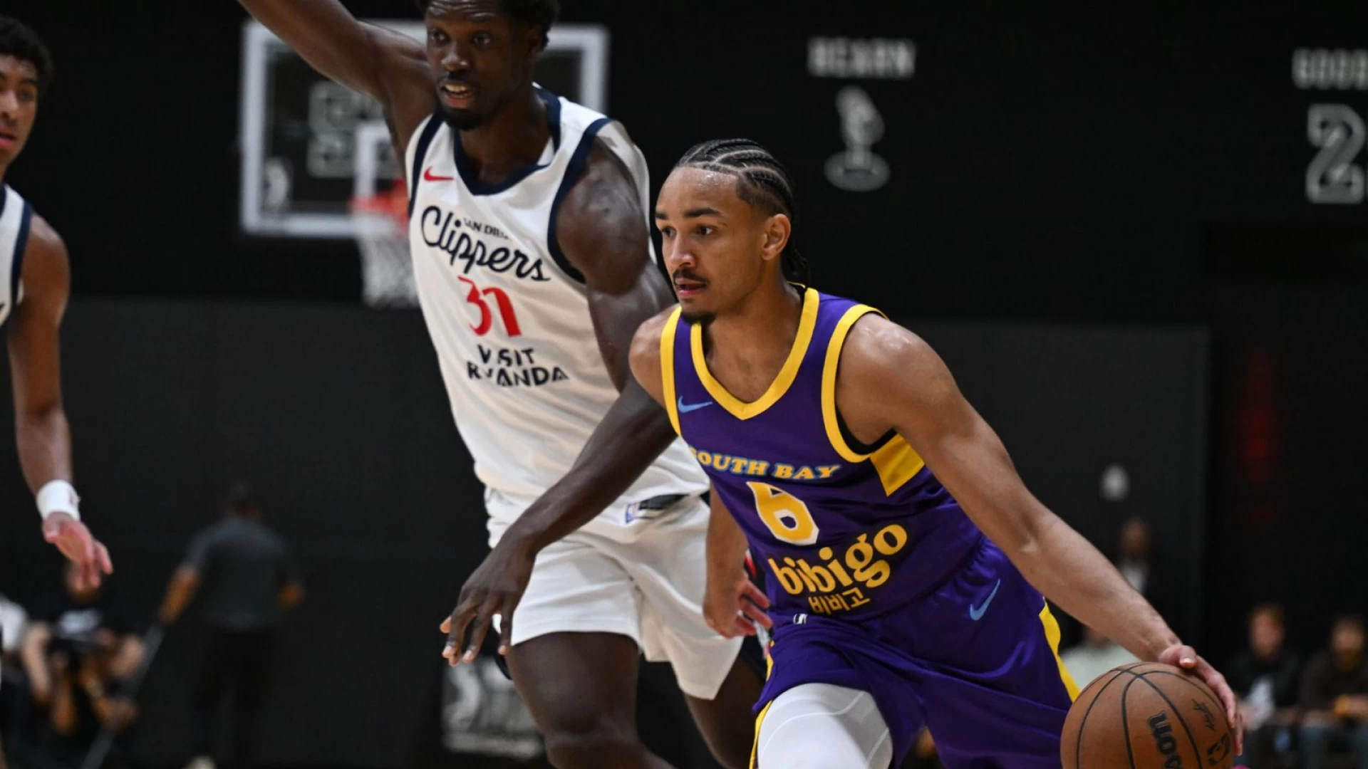 South Bay Lakers fend off the San Diego Clippers, punch ticket to conference semifinals