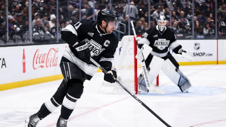Kopitar determined to make playoffs as Kings set bad record in chaotic loss