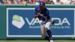 Mookie Betts to IL; Hyeseong Kim joins Dodgers in D.C.