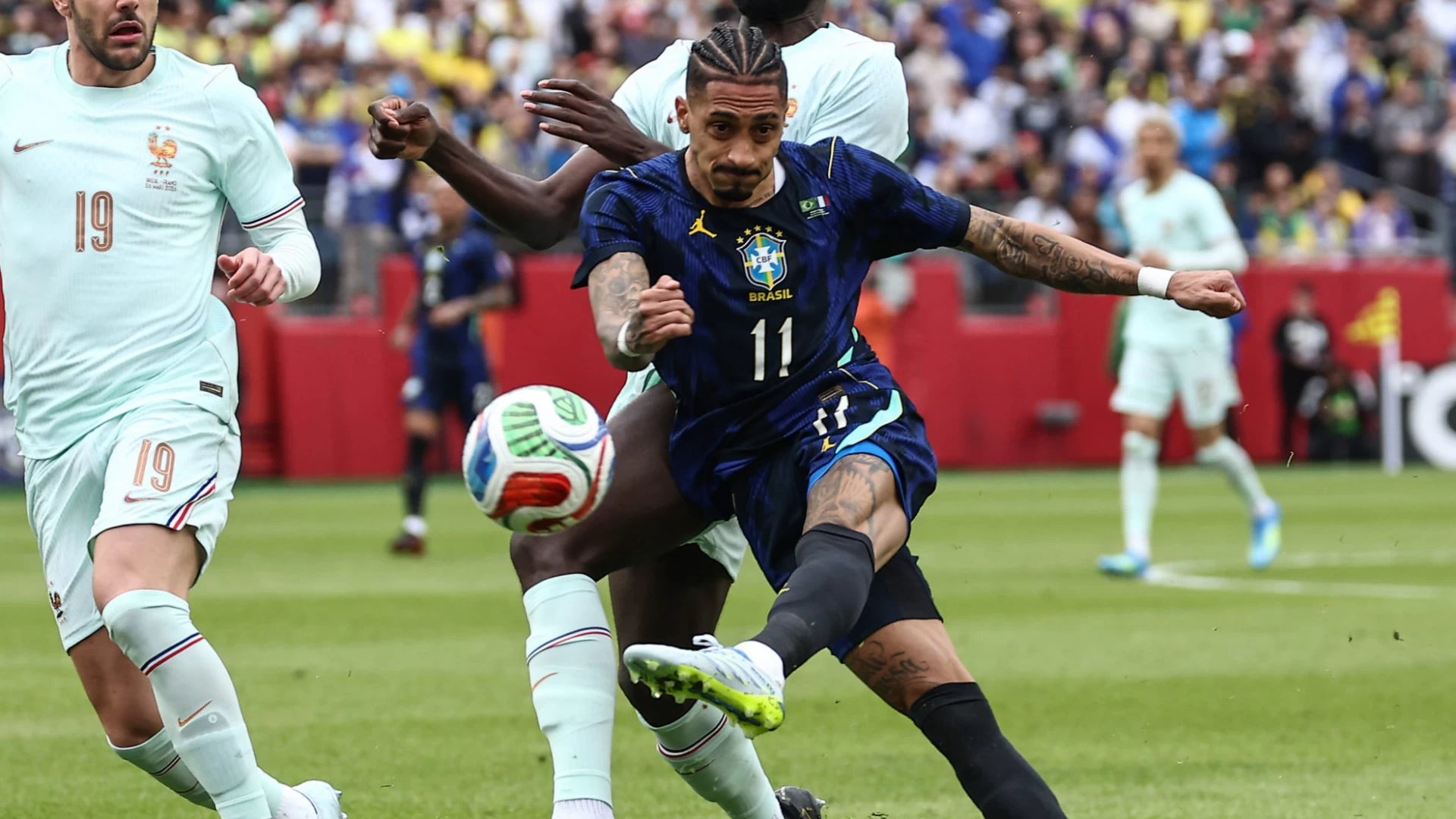 Raphinha’s Hamstring Injury Reshapes UCL Market Sentiment