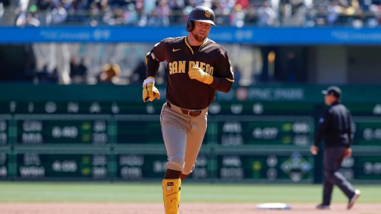 Padres vs. Pirates Recap: San Diego’s Late-Inning Surge Secures 8-2 Win Latest Video Thumbnail