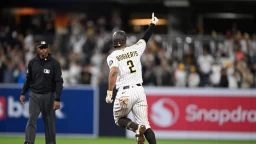 Bogaerts Walk-Off Grand Slam Lifts Padres Past Rockies in Extras