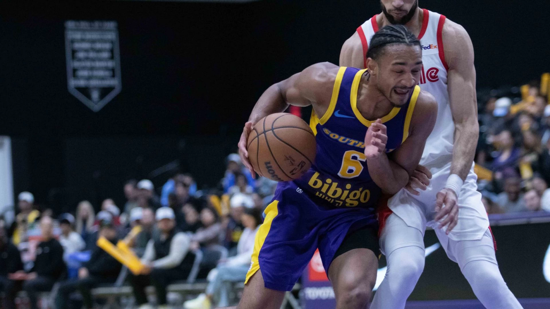 Lakers waive Kobe Bufkin, open up playoff roster spot