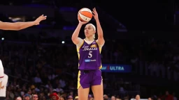 Forward Dearica Hamby will re-sign with the Sparks